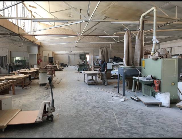 883M² FACTORY TO LET IN PAROW INDUSTRIAL